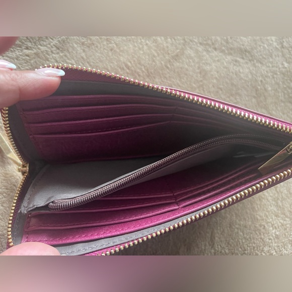 Matt & Nat Wallet - Picture 5 of 6